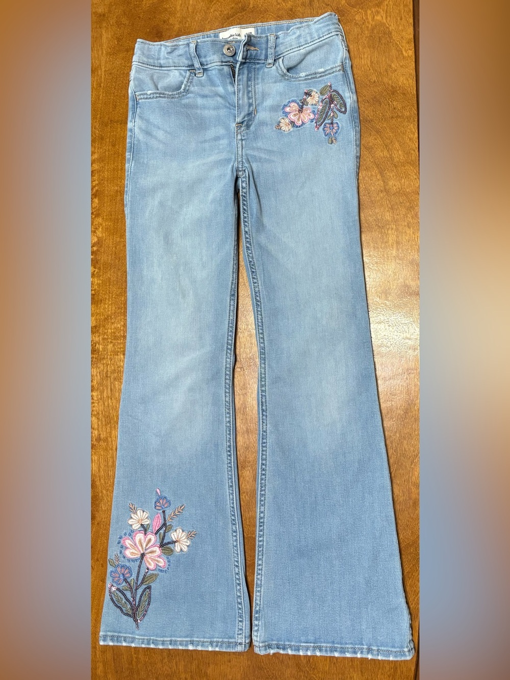 Girl’s-Kids Abercrombie Kids high rise light blue sparkly embroidery flare jeans